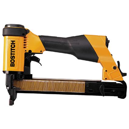 [STB438S2R1] Engrapadora Neumática Bostitch Grapas 1" X 1/2 A 1-1/2"  N.R.